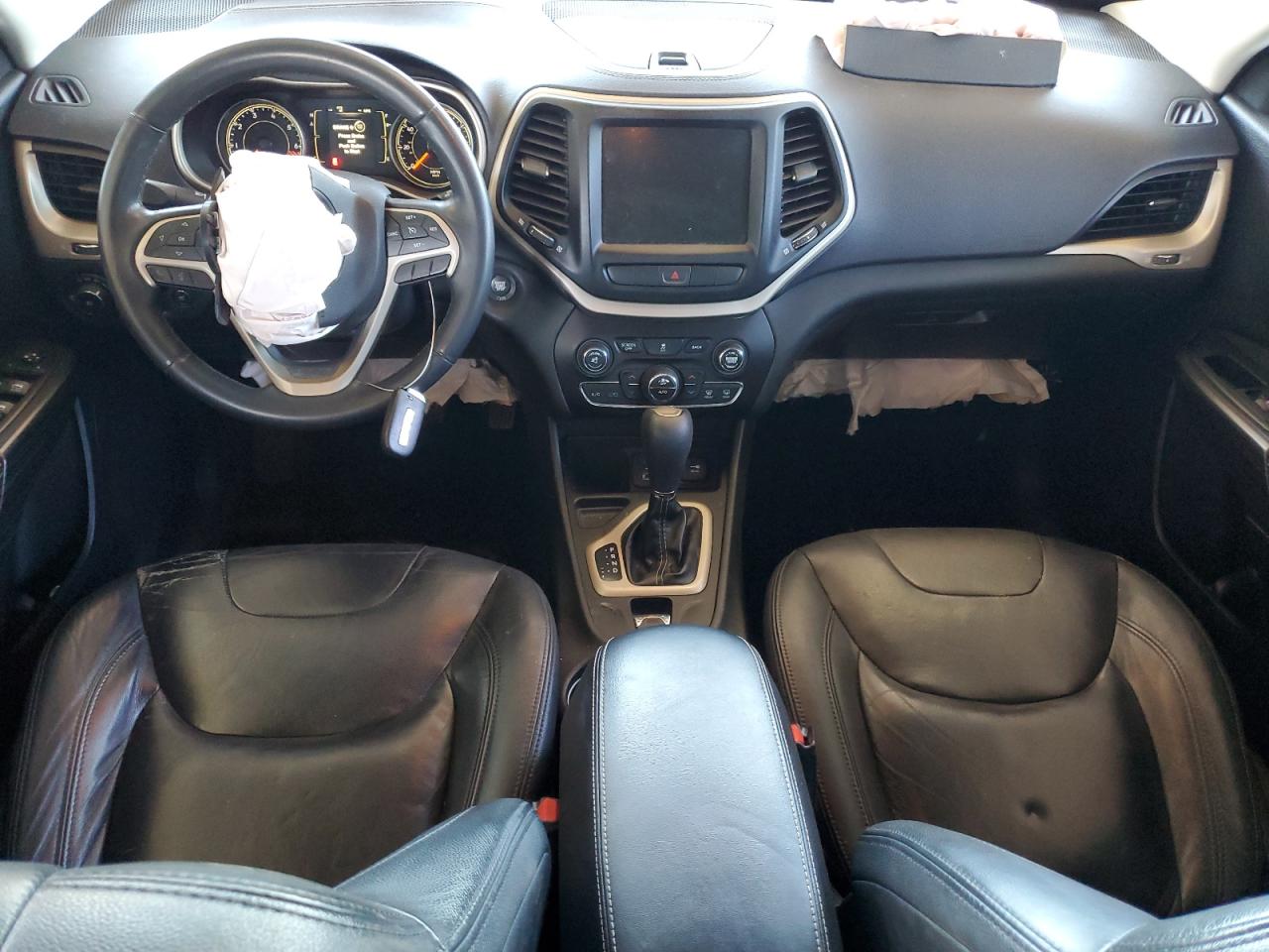 2015 Jeep Cherokee Latitude VIN: 1C4PJLCB2FW536674 Lot: 70784785