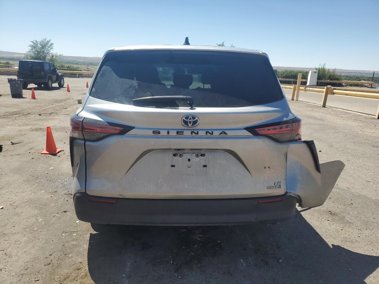 2022 Toyota Sienna Le VIN: 5TDKRKEC2NS117967 Lot: 67005345
