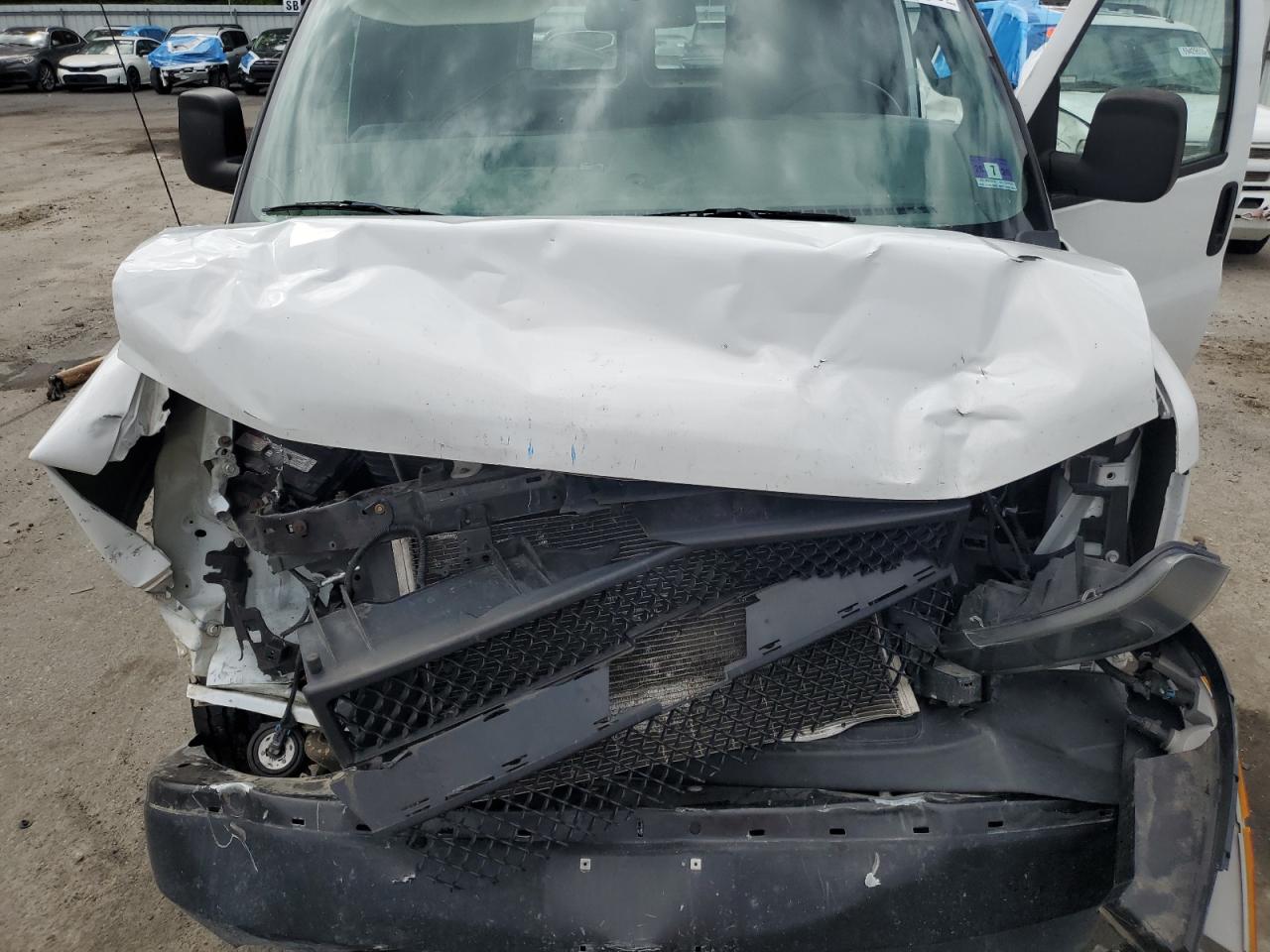 2018 Chevrolet Express G2500 VIN: 1GCWGAFP6J1276565 Lot: 69320085