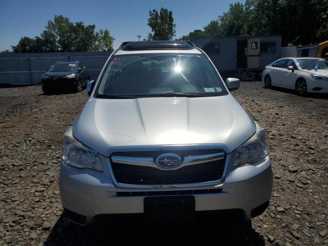  SUBARU FORESTER 2015 Srebrny