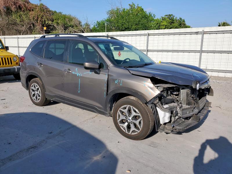  SUBARU FORESTER 2021 Gray
