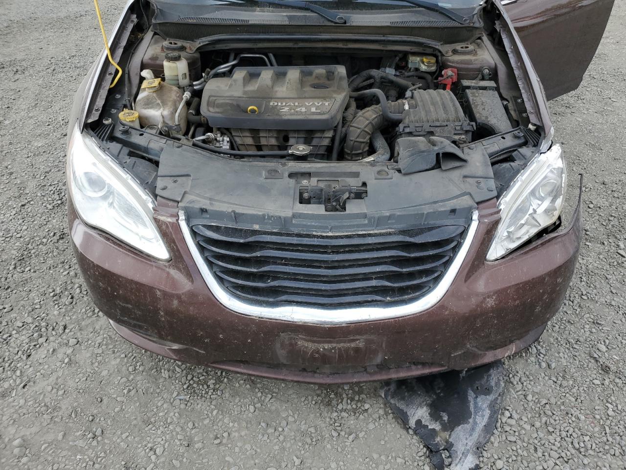 2013 Chrysler 200 Touring VIN: 1C3CCBBB0DN585836 Lot: 68018895