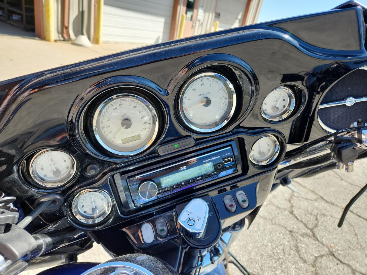 2011 Harley-Davidson Flhx VIN: 1HD1KB419BB653719 Lot: 68856655