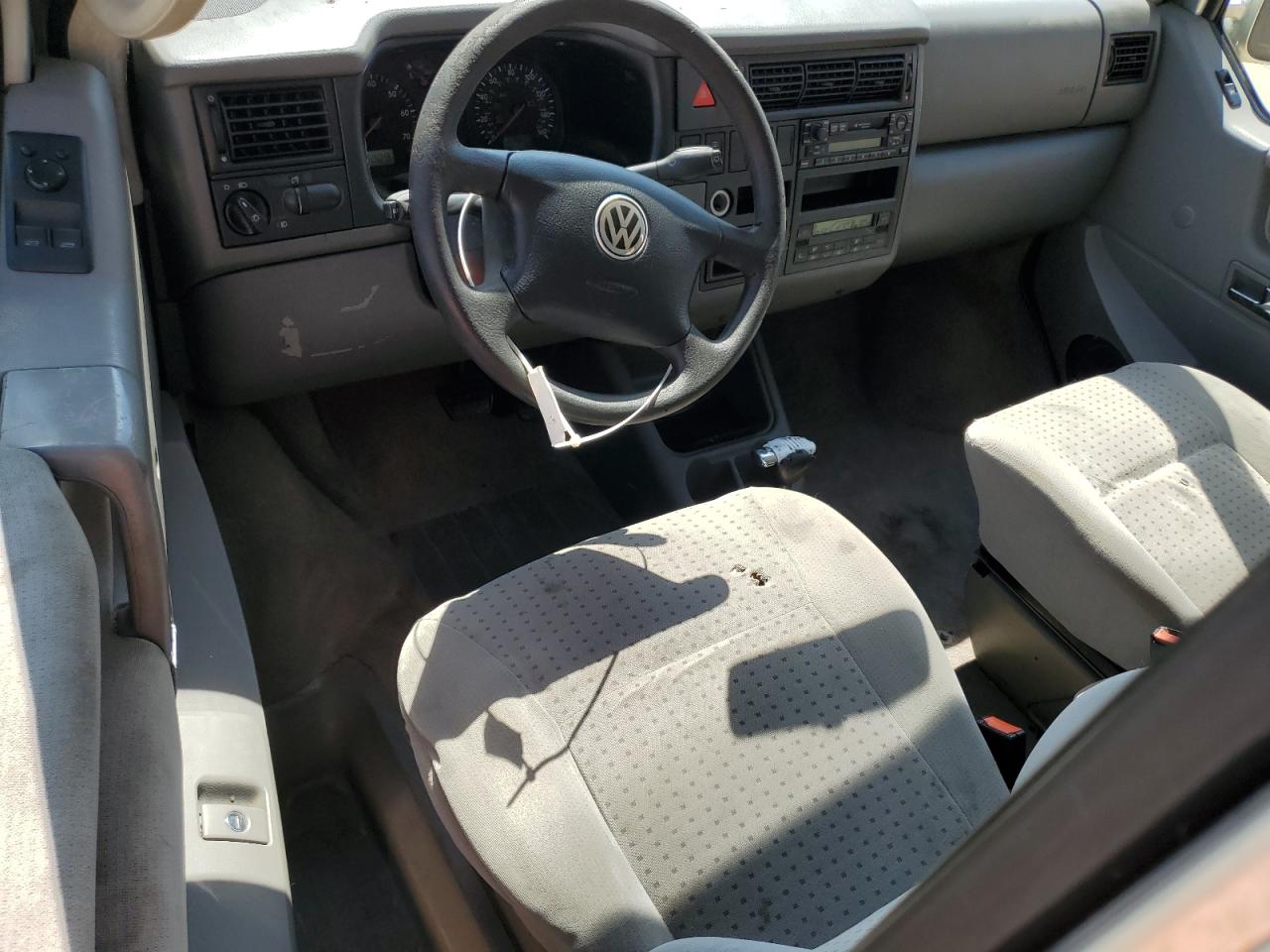 2002 Volkswagen Eurovan Gls VIN: WV2KB47092H076225 Lot: 70983195