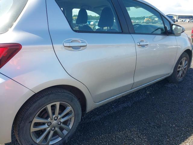 2015 TOYOTA YARIS ICON