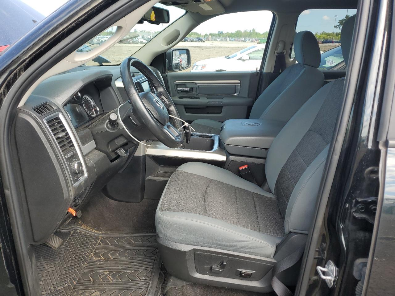 2017 Ram 1500 Slt VIN: 1C6RR7LG4HS755836 Lot: 68823195