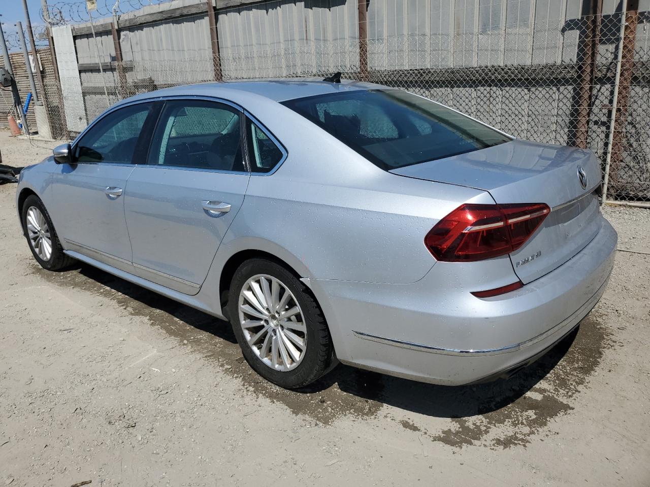 2017 Volkswagen Passat Se silver null gas 1VWBT7A30HC000945 photo #3