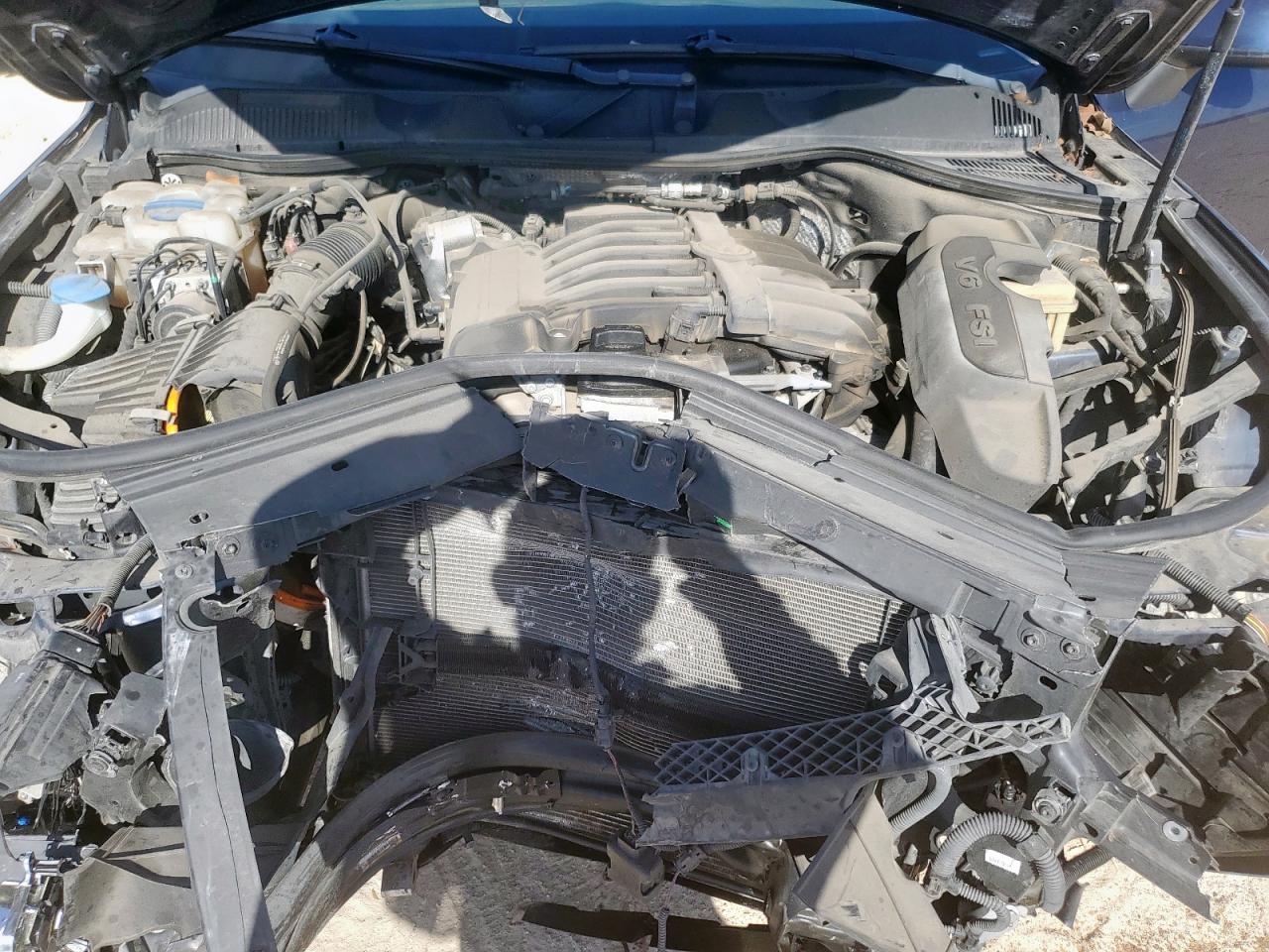 2014 Volkswagen Touareg V6 VIN: WVGEF9BP9ED012274 Lot: 70407955