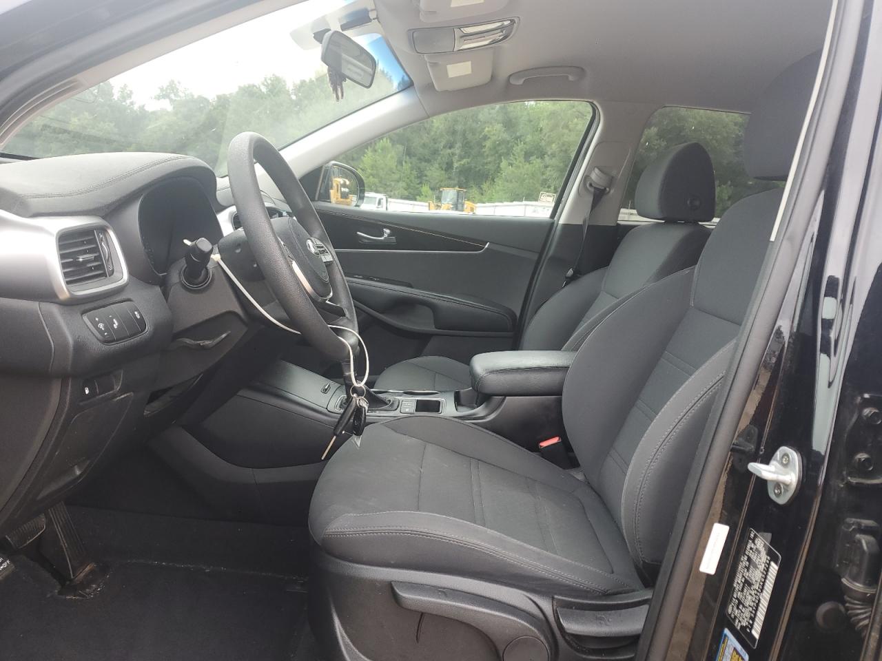 2019 Kia Sorento L VIN: 5XYPGDA30KG527298 Lot: 68010595