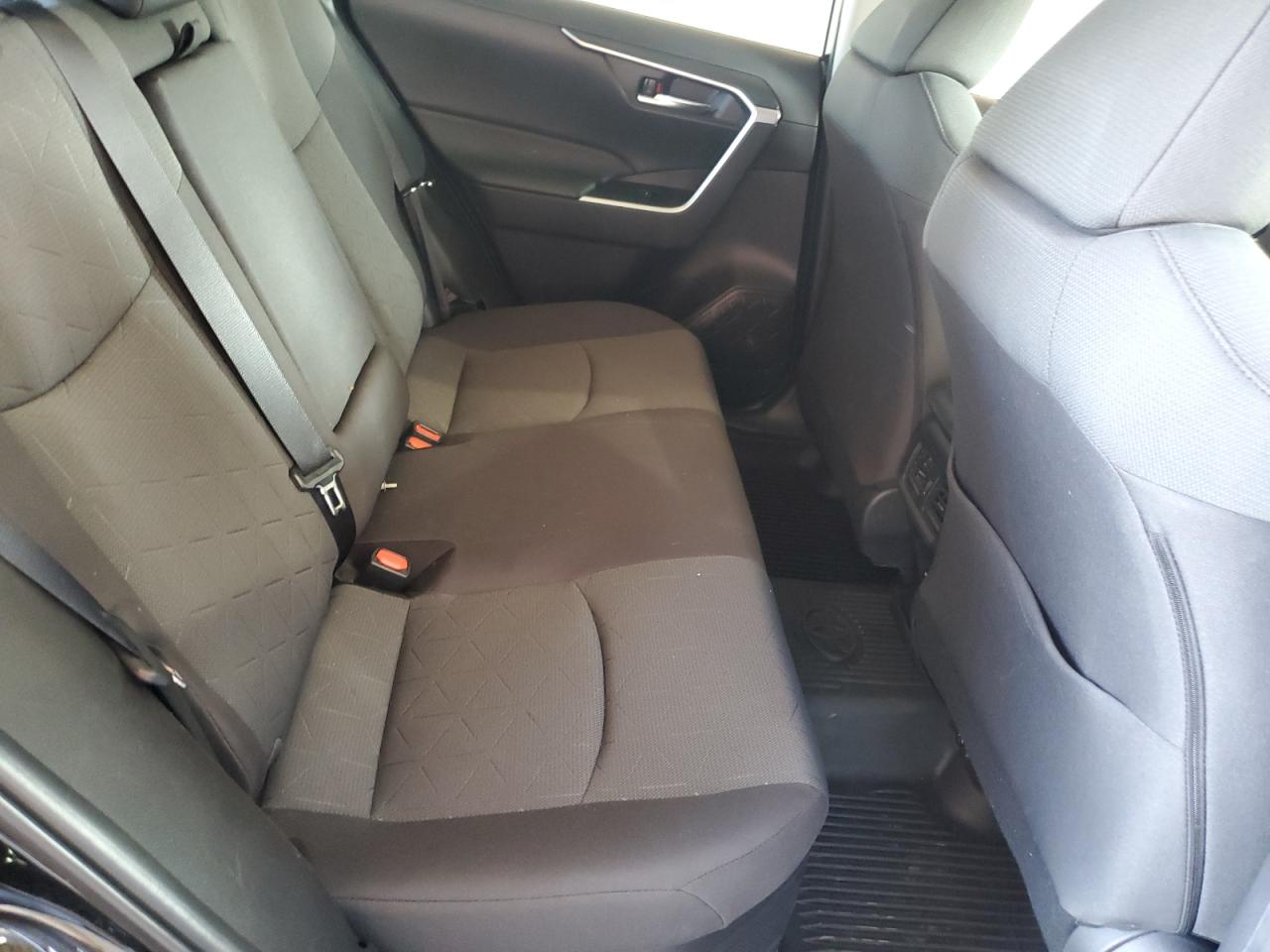 2022 Toyota Rav4 Xle VIN: 2T3RWRFV4NW139600 Lot: 70885545