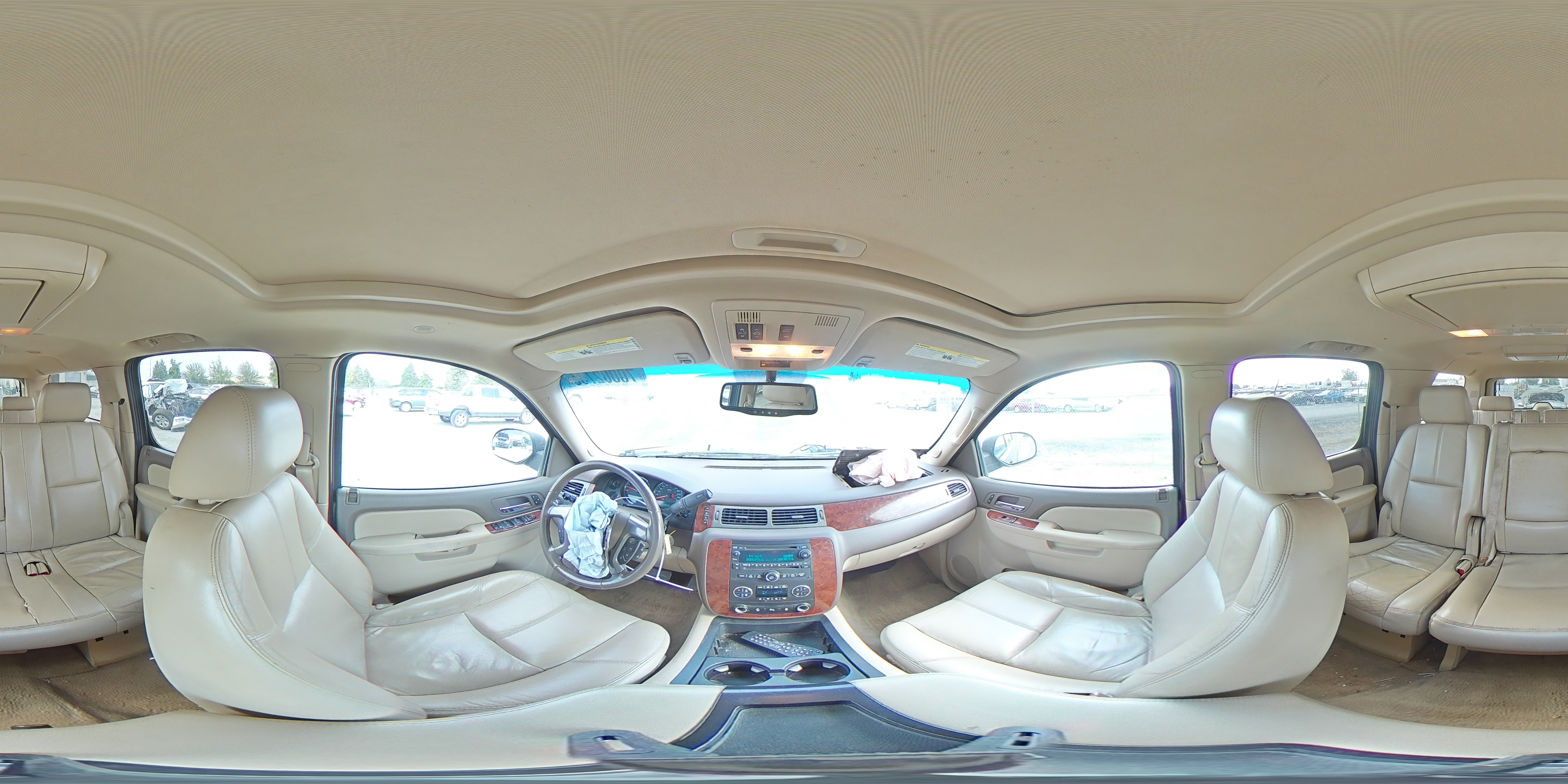 2012 Chevrolet Suburban K1500 Lt VIN: 1GNSKJE73CR243033 Lot: 70002755