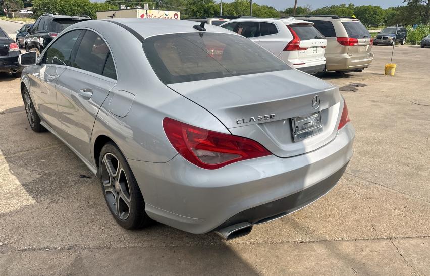 Sedans MERCEDES-BENZ CLA-CLASS 2014 Srebrny