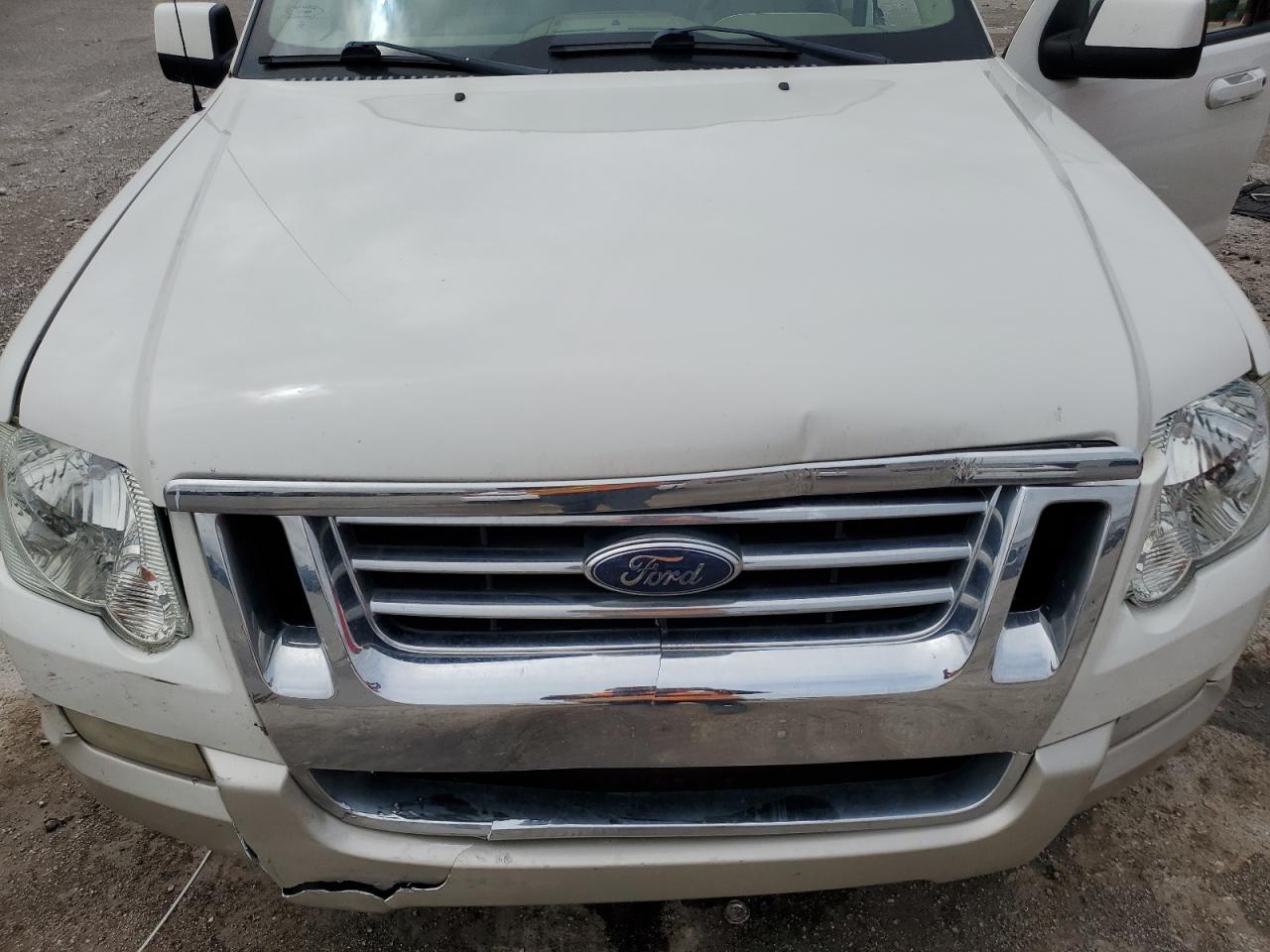 2009 Ford Explorer Eddie Bauer VIN: 1FMEU64E09UA03856 Lot: 70749095