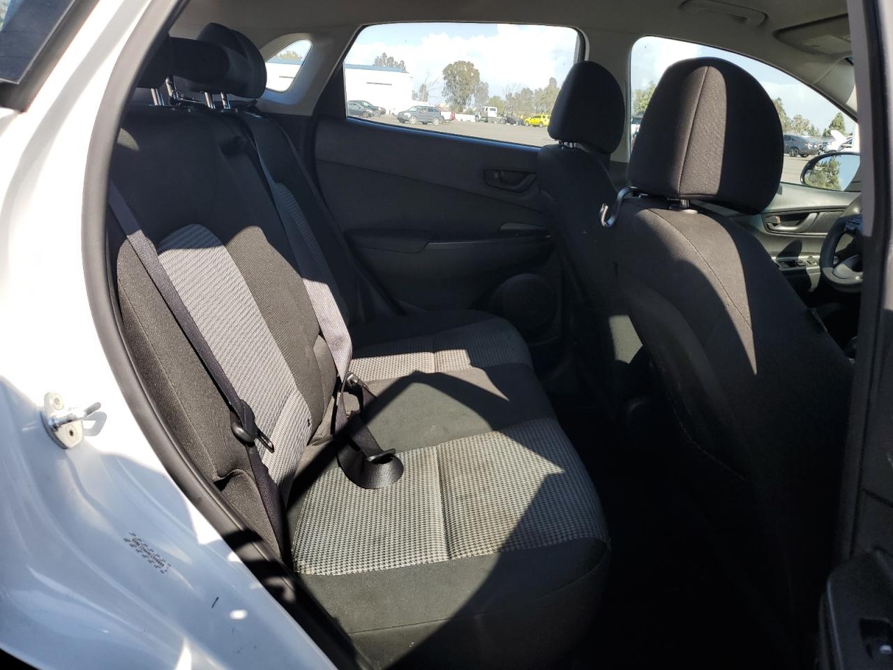 2019 Hyundai Kona Se VIN: KM8K12AA4KU340008 Lot: 70577465