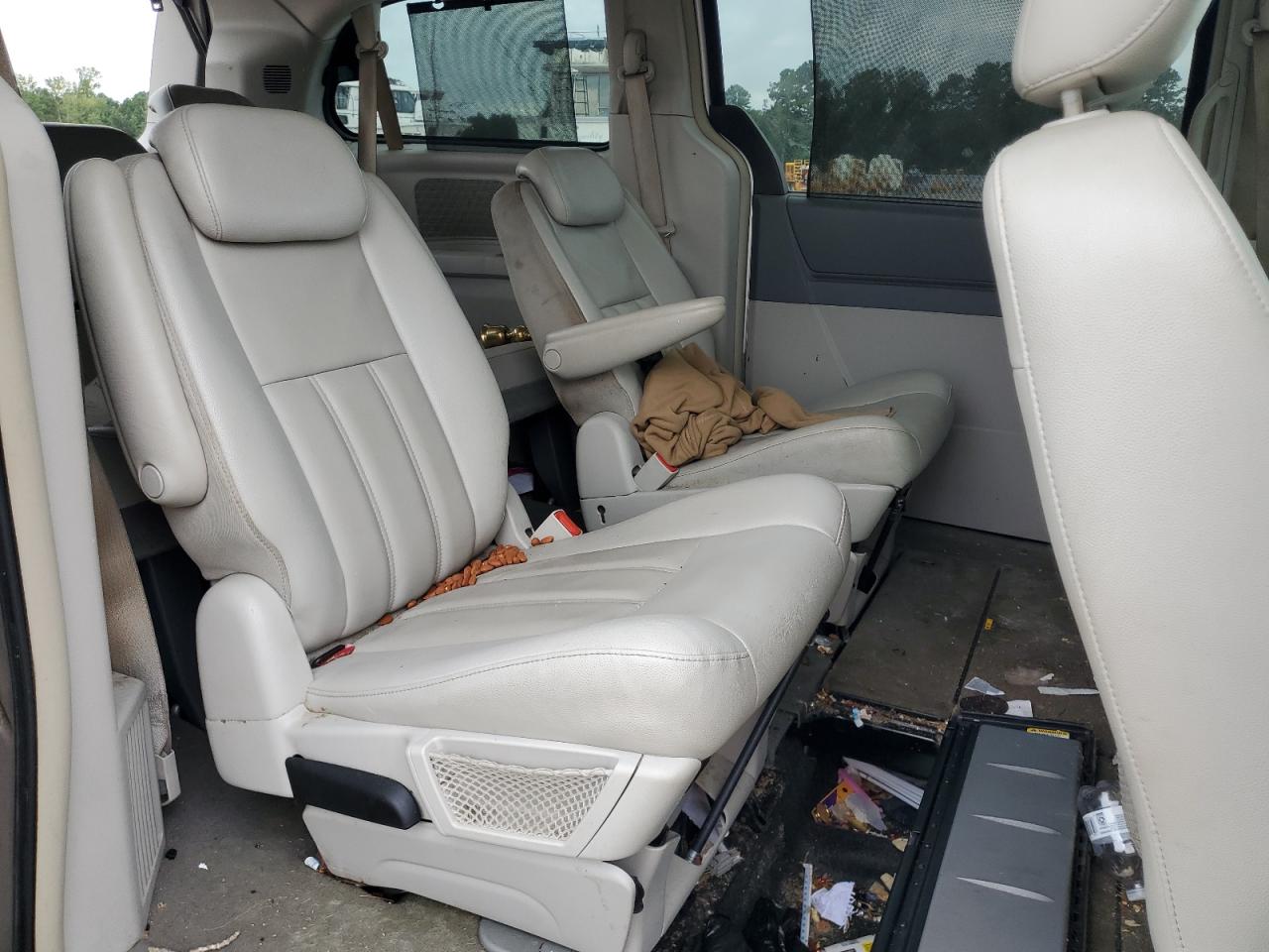 2009 Chrysler Town & Country Touring VIN: 2A8HR54149R600993 Lot: 68360365