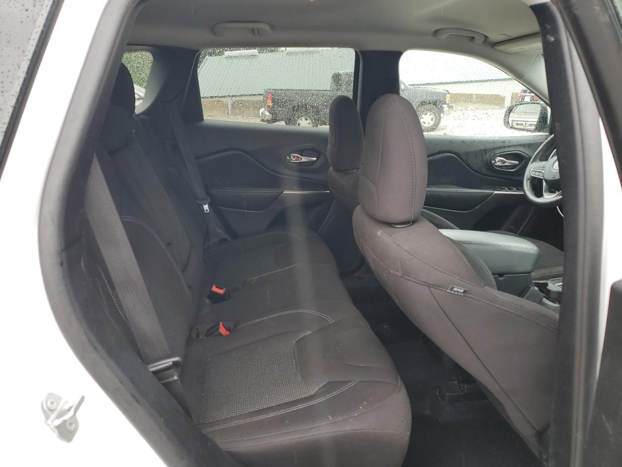 2020 Jeep Cherokee Latitude VIN: 1C4PJLCB1LD653332 Lot: 69458365