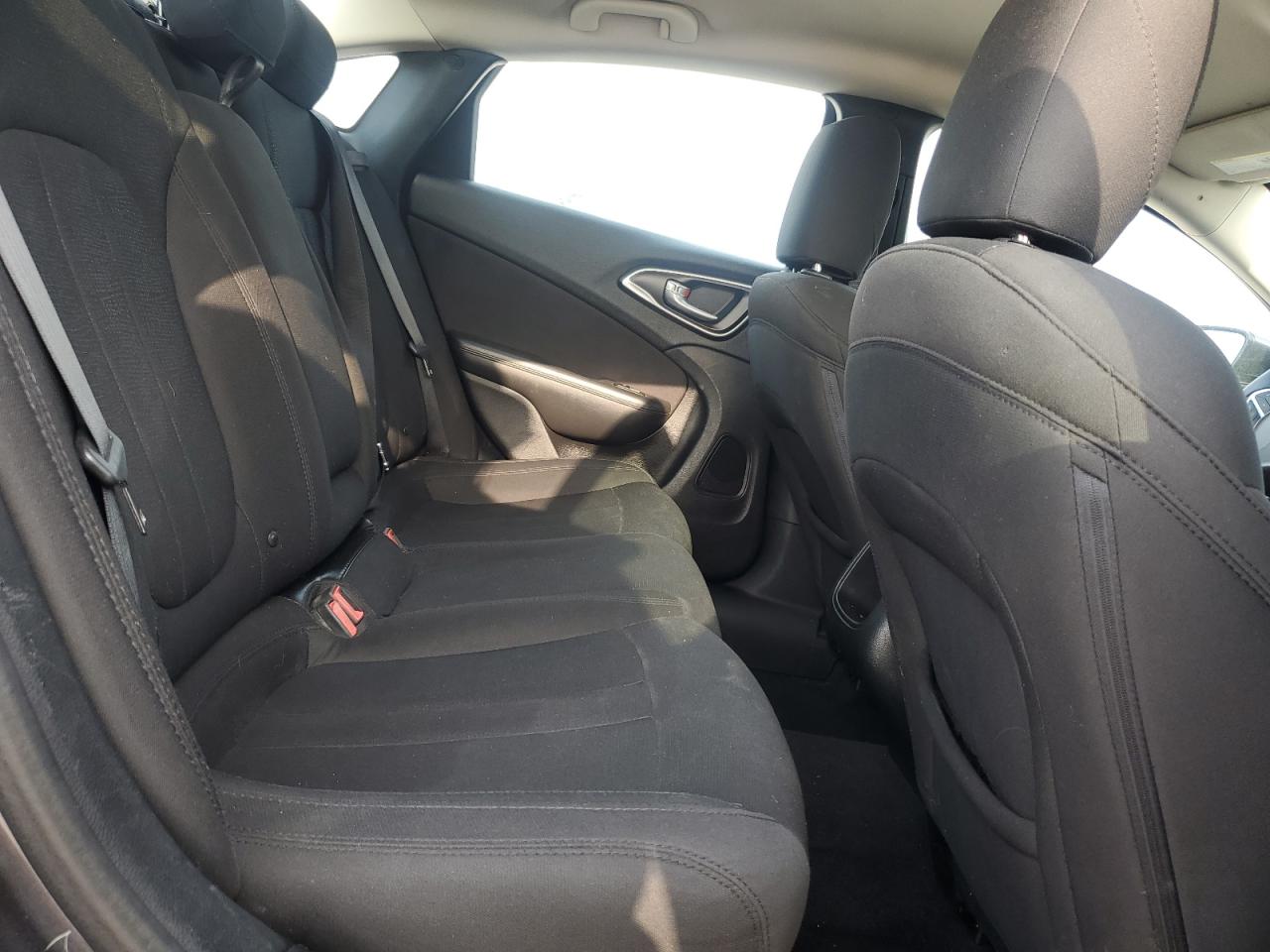 2016 Chrysler 200 Limited VIN: 1C3CCCABXGN159793 Lot: 68580065