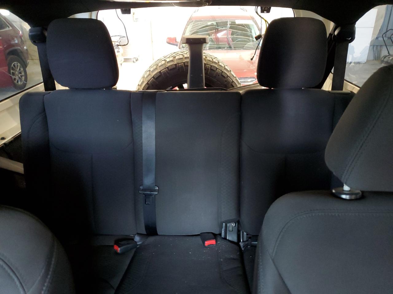 2016 Jeep Wrangler Unlimited Sport VIN: 1C4BJWDG8GL346709 Lot: 68171665