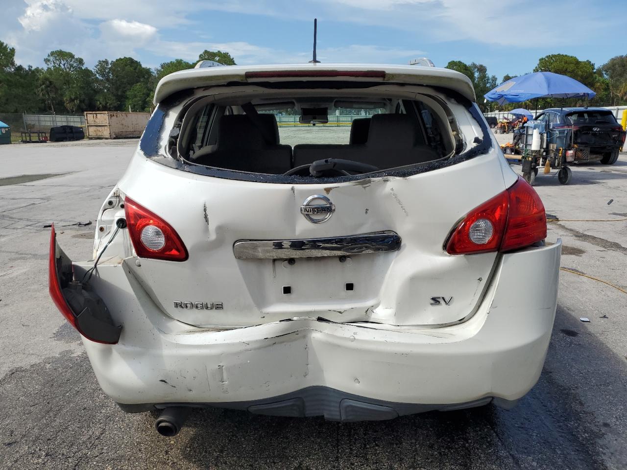 2011 Nissan Rogue S VIN: JN8AS5MTXBW174226 Lot: 70577255