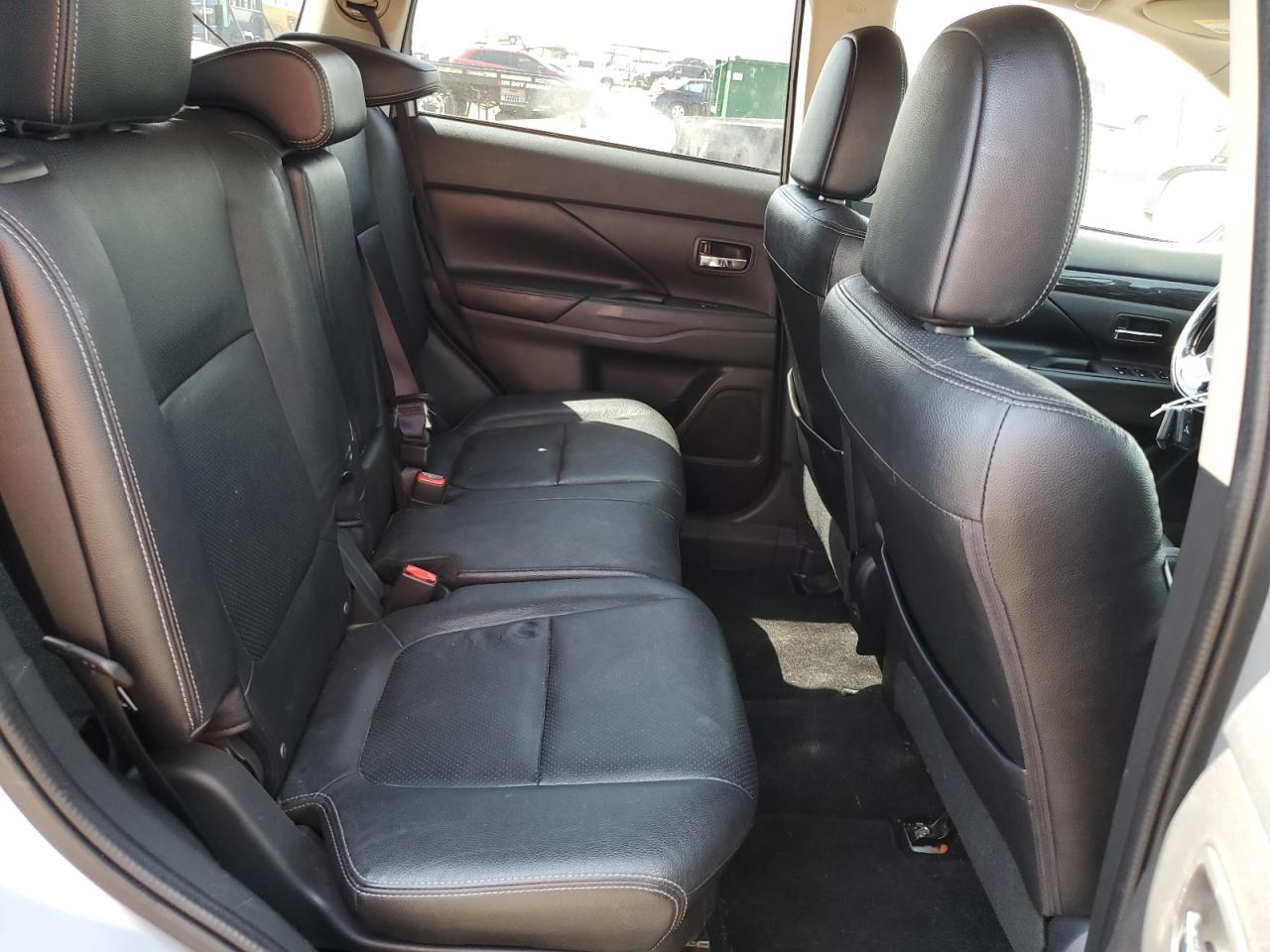 2016 Mitsubishi Outlander Se VIN: JA4AZ3A33GZ007724 Lot: 68372075