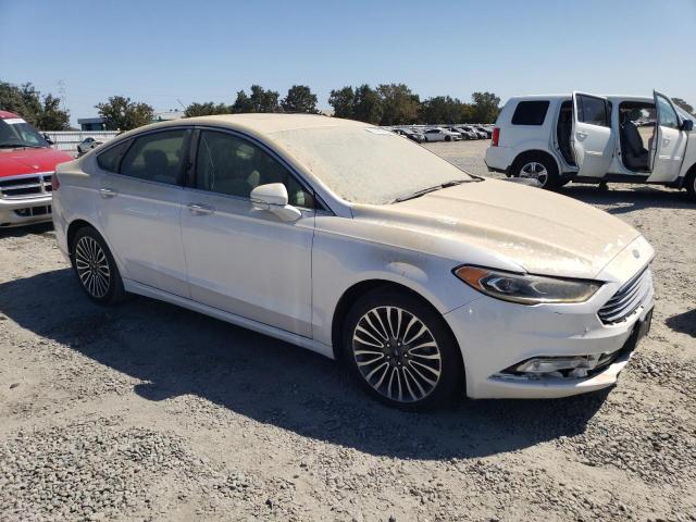 Sedans FORD FUSION 2017 Biały