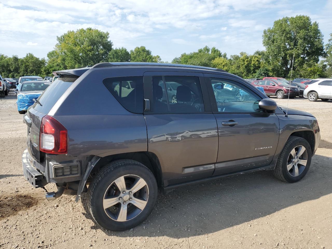 2016 Jeep Compass Latitude charcoal null gas 1C4NJDEB2GD659057 photo #4