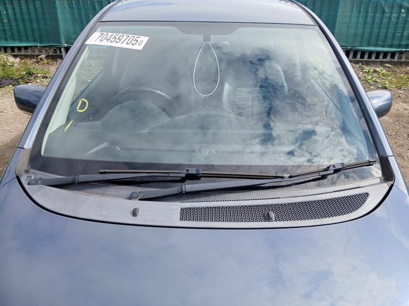 2015 KIA VENGA 3