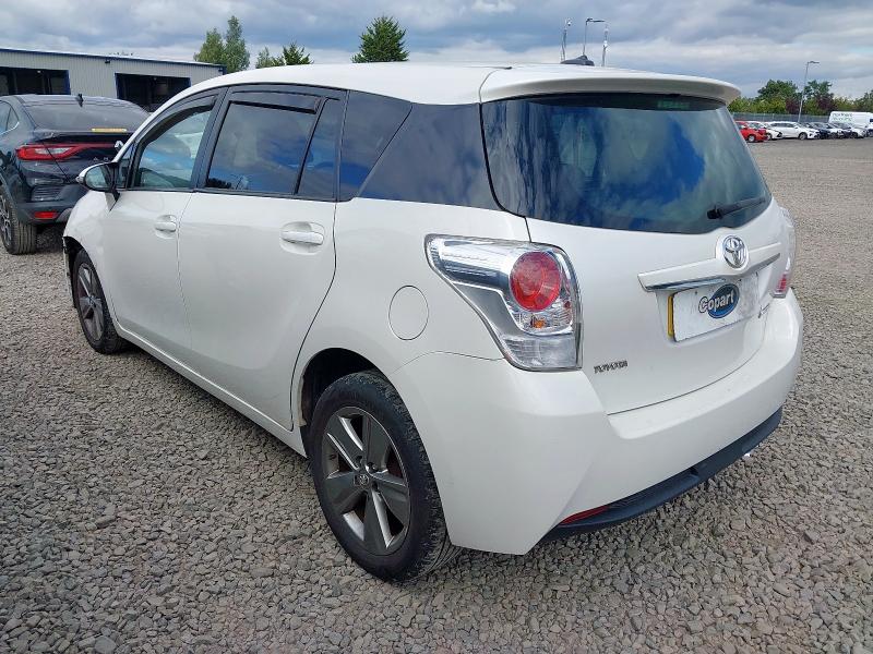 2015 TOYOTA VERSO TREND D-4D 