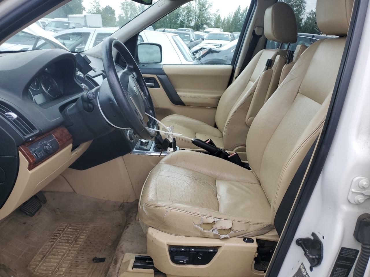 2008 Land Rover Lr2 Se Technology VIN: SALFS24N18H011861 Lot: 68024895