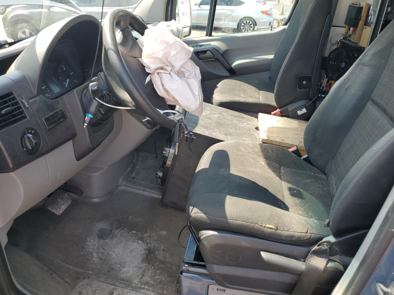 2018 Mercedes-Benz Sprinter 2500 VIN: WD3PE7CD0JP640249 Lot: 70082755