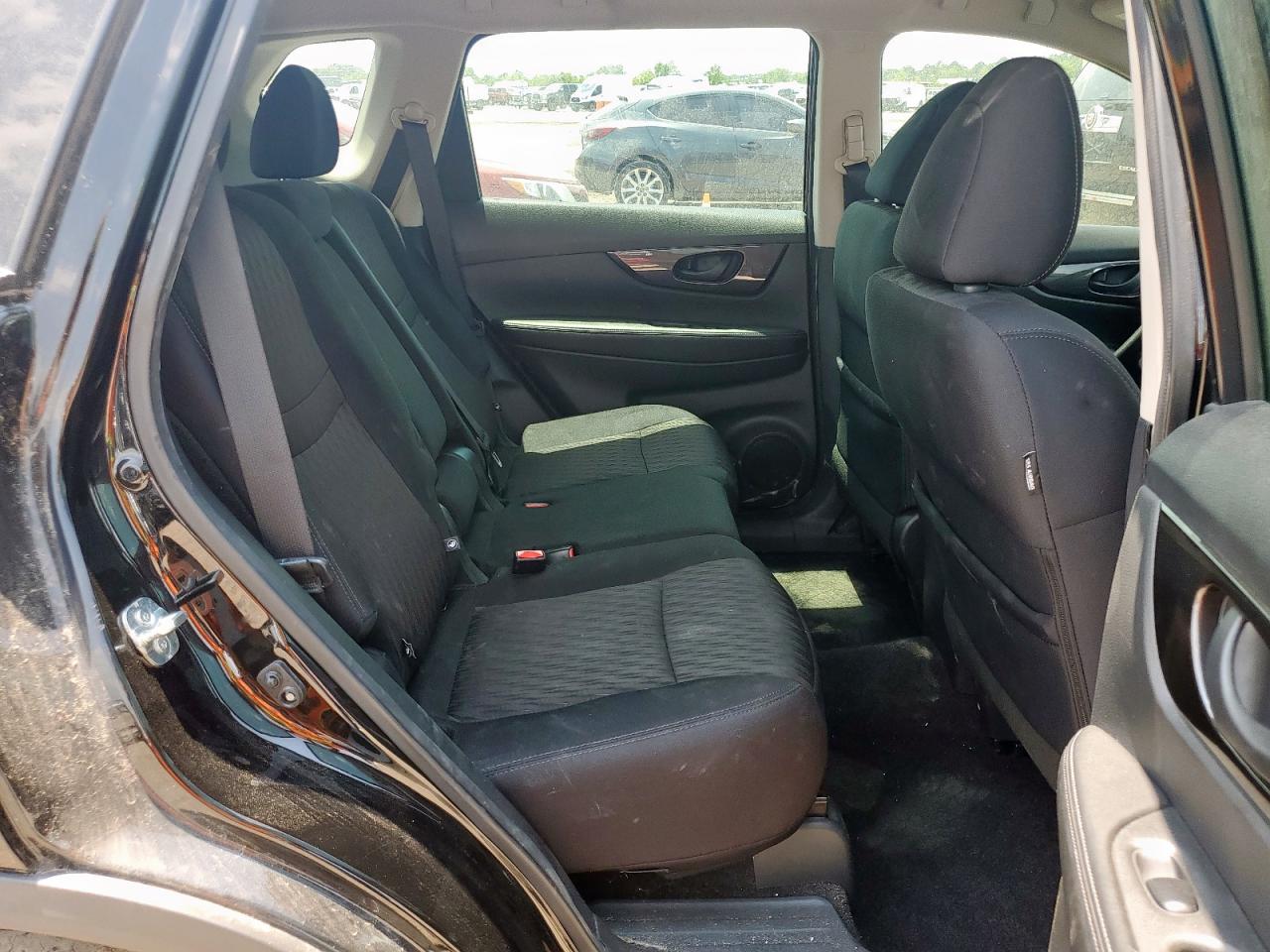 2019 Nissan Rogue S VIN: 5N1AT2MT5KC746761 Lot: 67473655