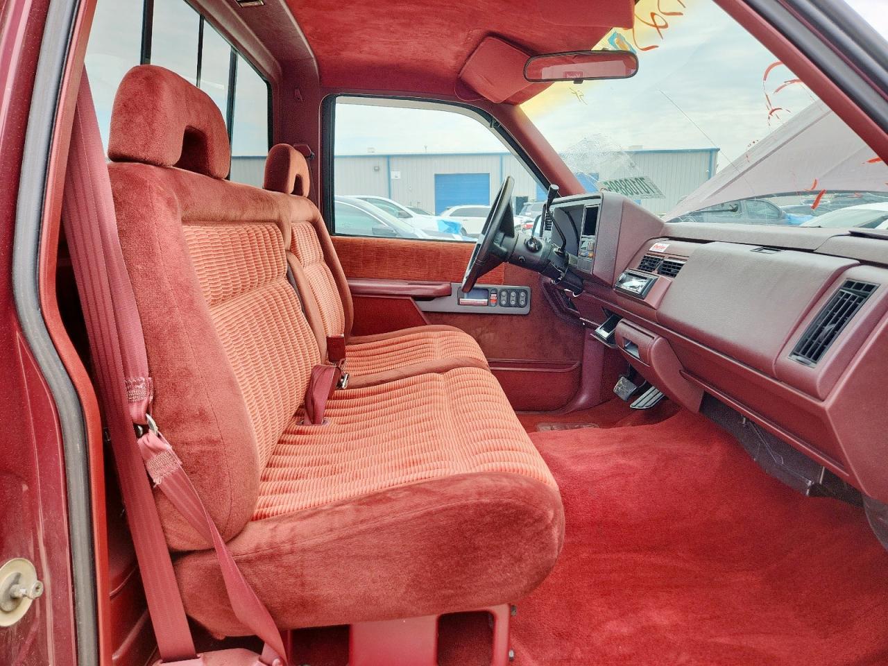 1993 Chevrolet Gmt-400 C1500 VIN: 1GCDC14K6PZ105089 Lot: 70108895