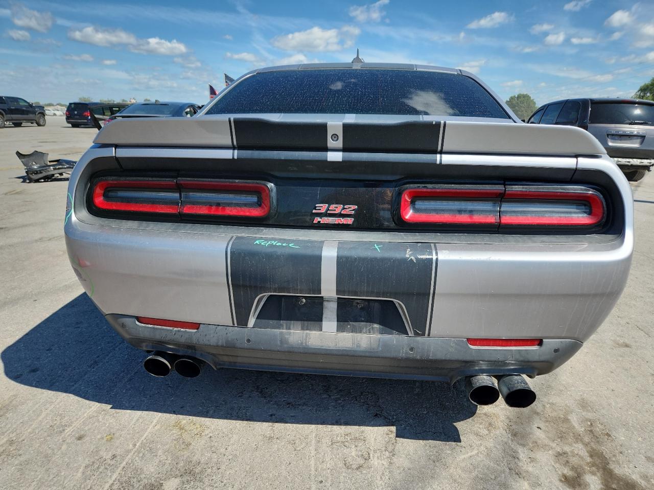 2015 Dodge Challenger Srt 392 VIN: 2C3CDZDJ8FH719188 Lot: 70163145