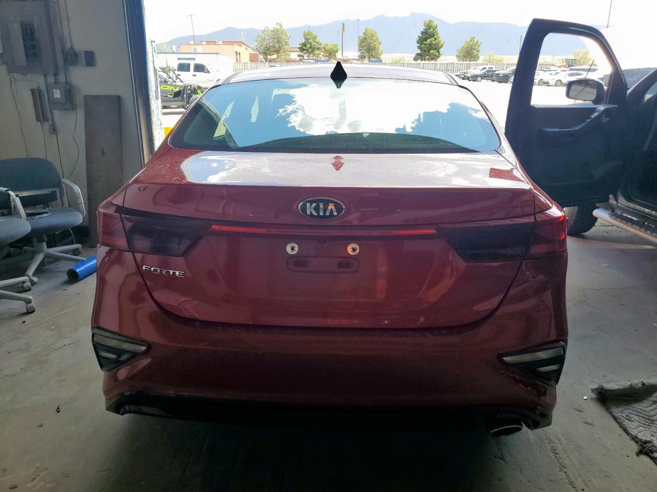 2019 Kia Forte Fe VIN: 3KPF24AD0KE075918 Lot: 70887075