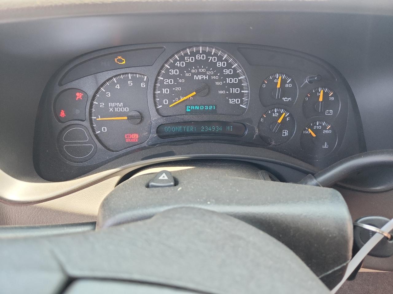 2004 GMC Yukon VIN: 1GKEK13VX4J298204 Lot: 68102615