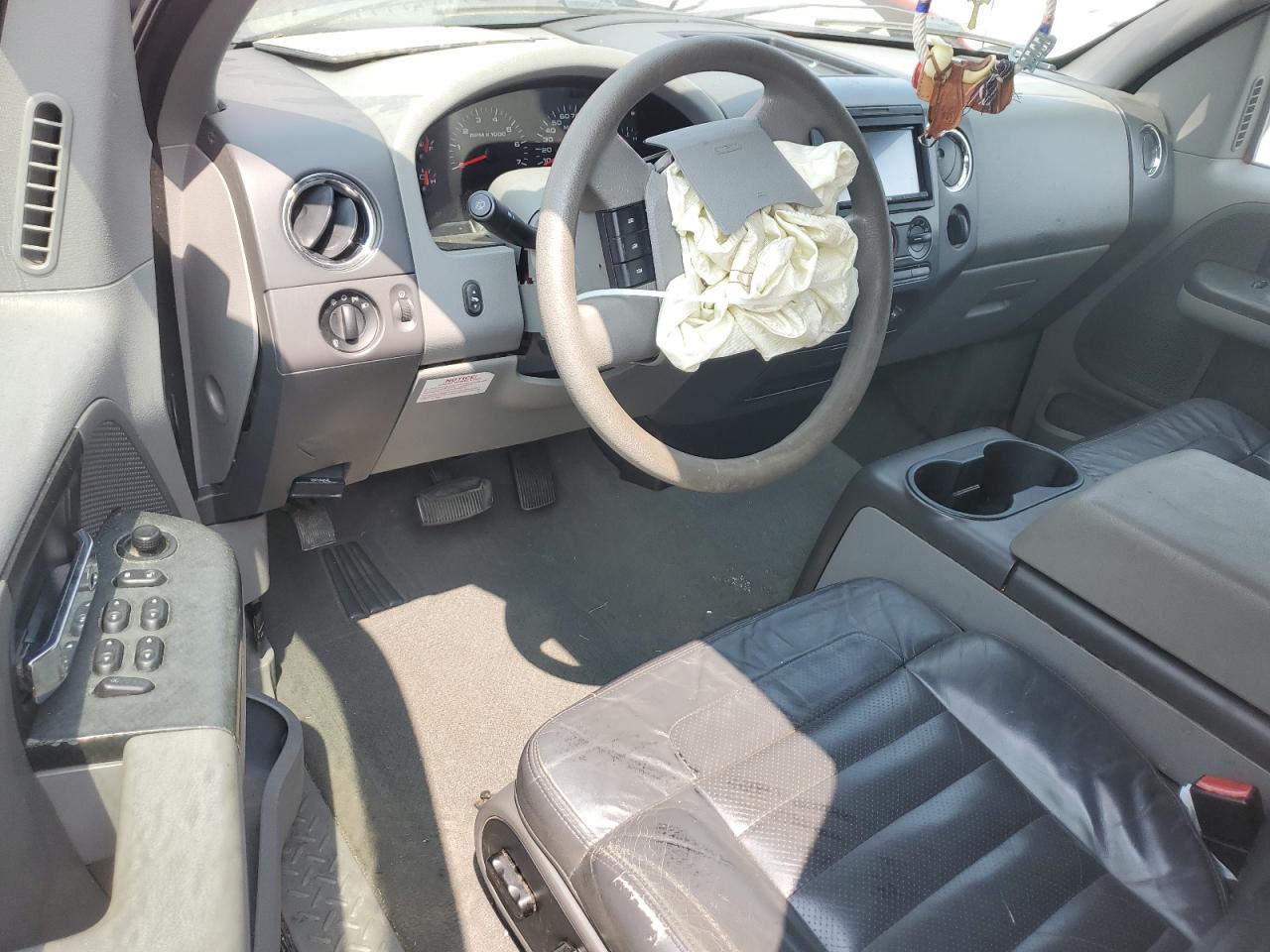 2005 Ford F150 VIN: 1FTPX02545KD56711 Lot: 68080585