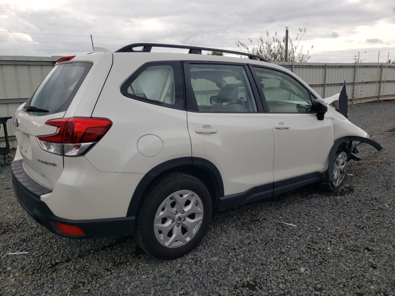 2023 SUBARU FORESTER