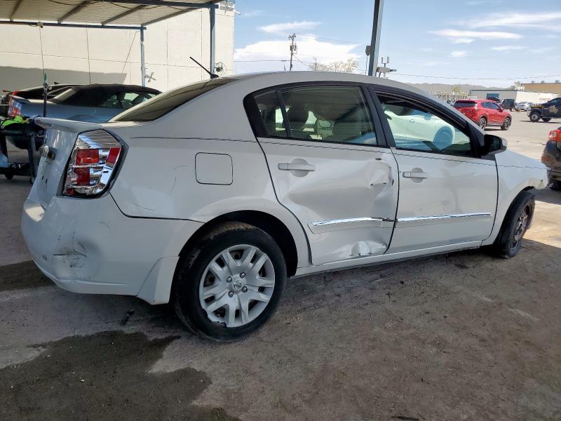 Sedans NISSAN SENTRA 2012 Biały