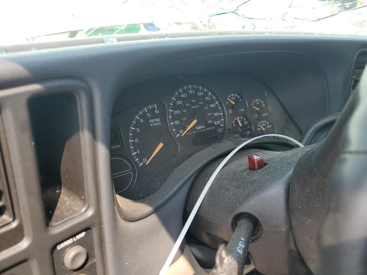 2002 Chevrolet Avalanche C1500 VIN: 3GNEC13TX2G220020 Lot: 66942175