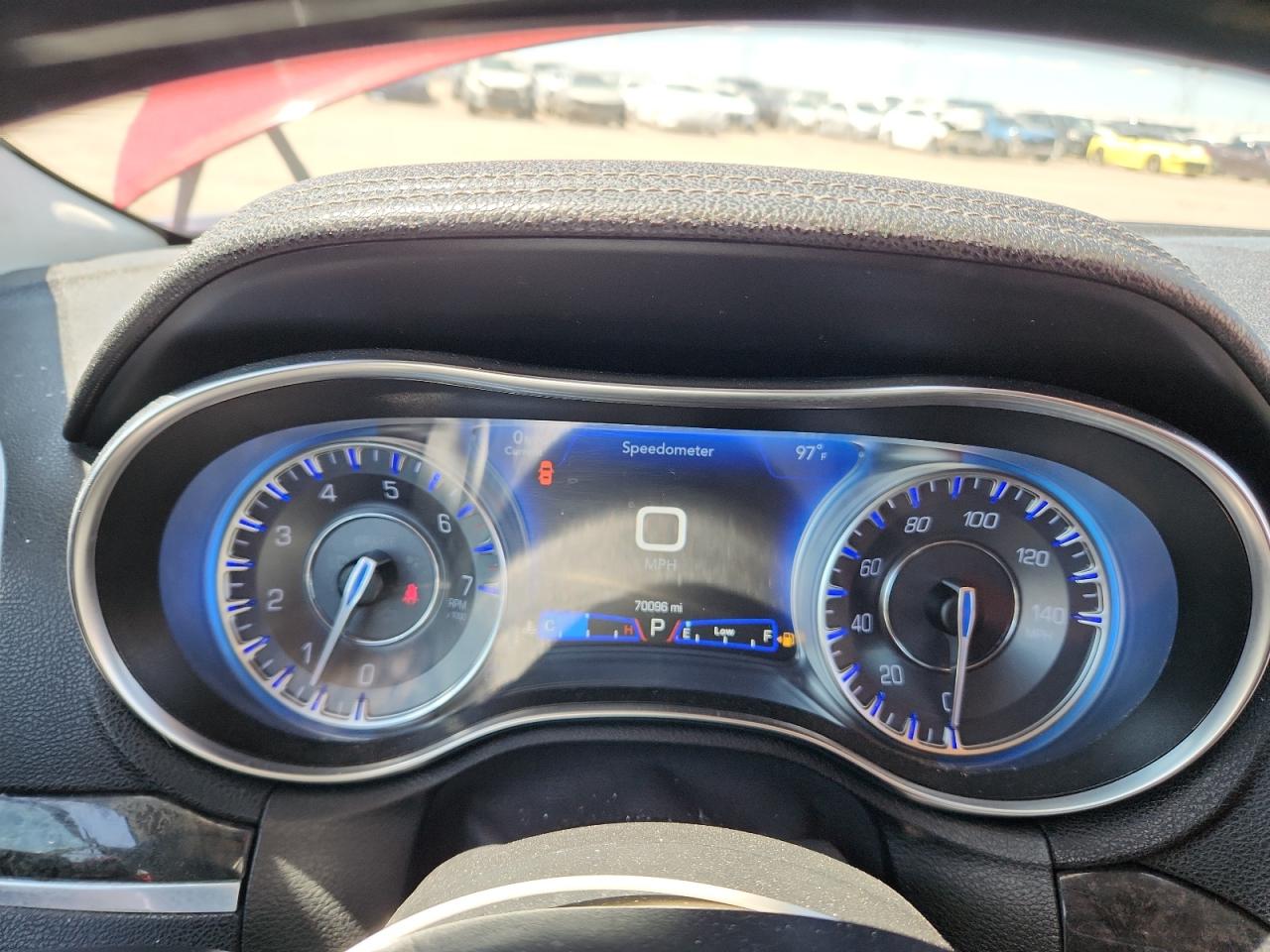 2020 Chrysler 300 Limited VIN: 2C3CCAEG2LH115445 Lot: 70415645