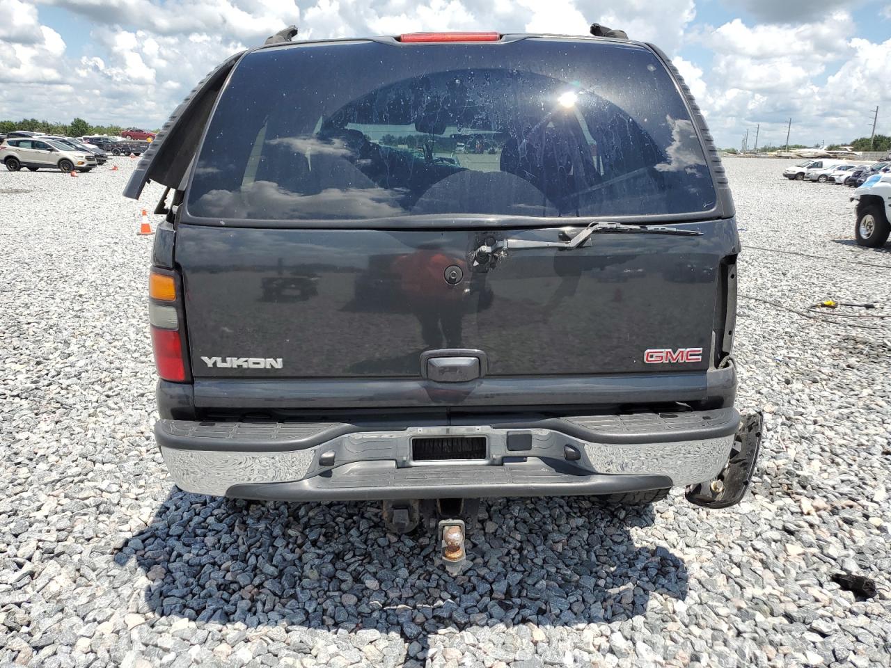 2005 GMC Yukon VIN: 1GKEK13T15R204132 Lot: 69053175