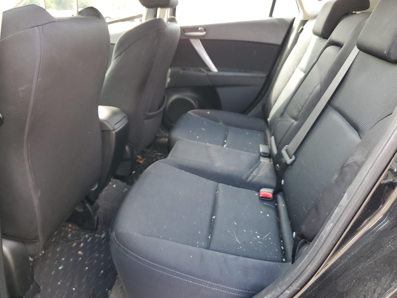 2010 Mazda 3 S VIN: JM1BL1H51A1329226 Lot: 71037285