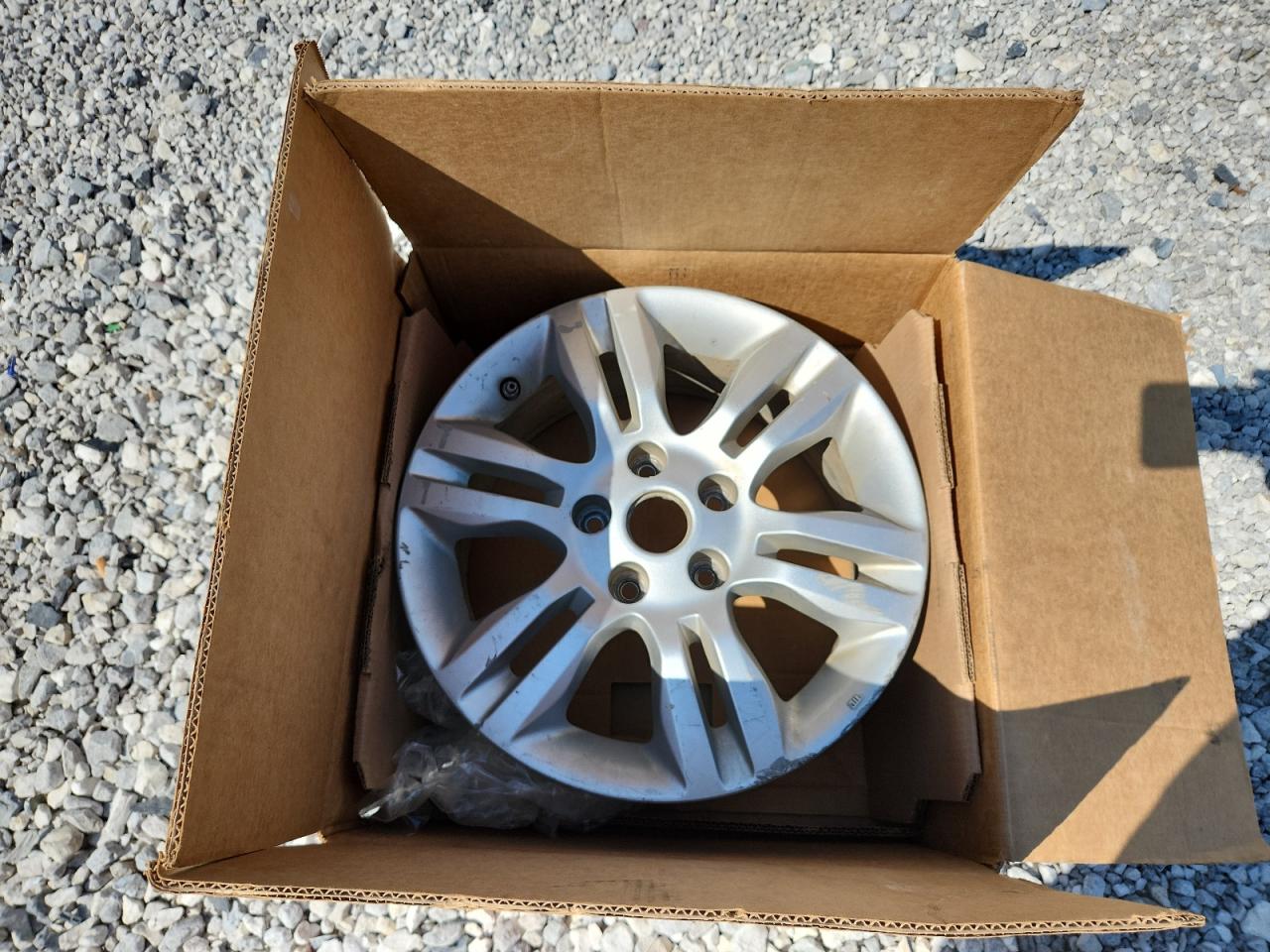 2018 Nissan Sentra S VIN: 3N1AB7APXJL659598 Lot: 68784055