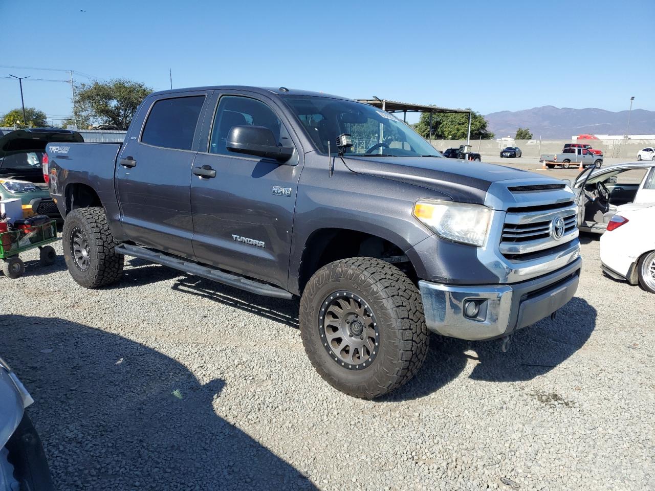 2016 Toyota Tundra Crewmax Sr5 VIN: 5TFDY5F17GX528787 Lot: 67243235