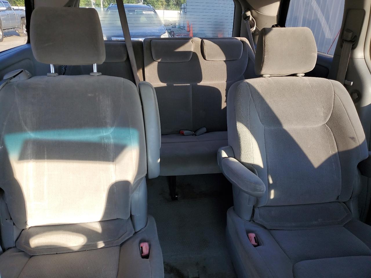 2004 Toyota Sienna Ce VIN: 5TDZA23C34S088681 Lot: 69765975