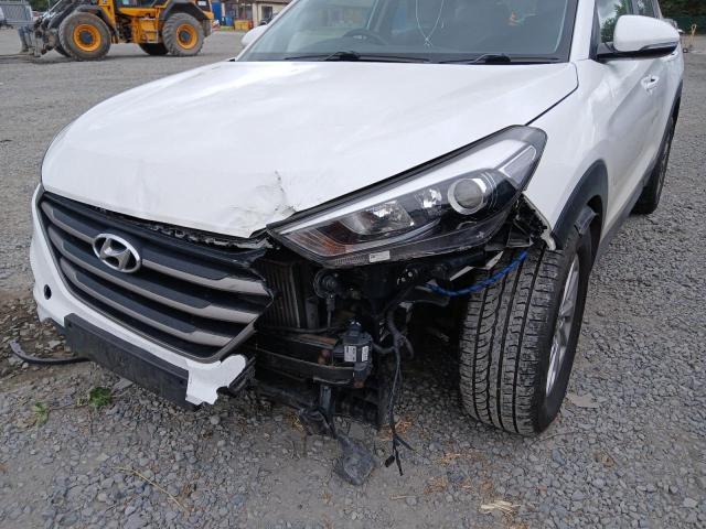 2018 HYUNDAI TUCSON SE
