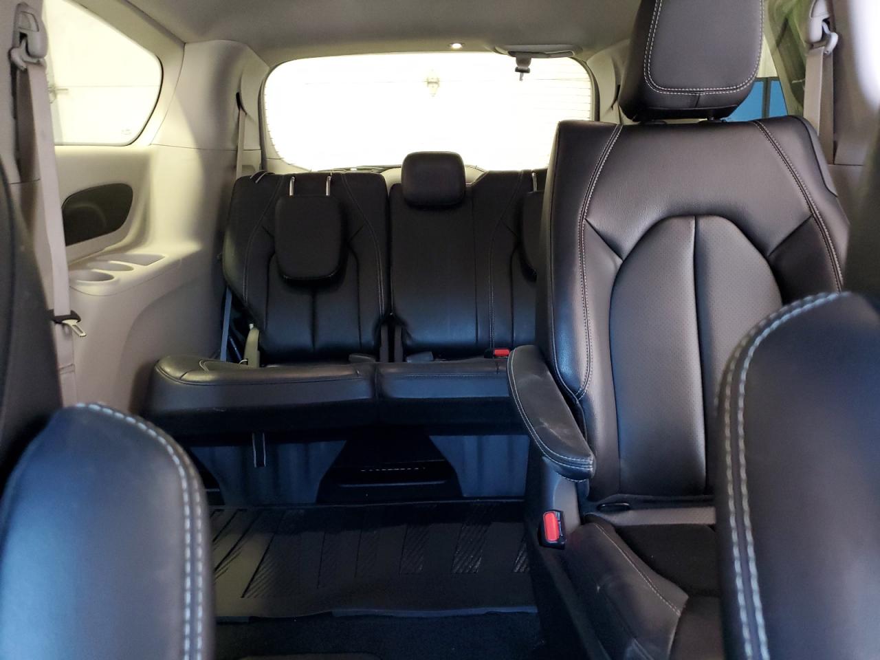 2022 Chrysler Pacifica Hybrid Touring L VIN: 2C4RC1L70NR206851 Lot: 70253505