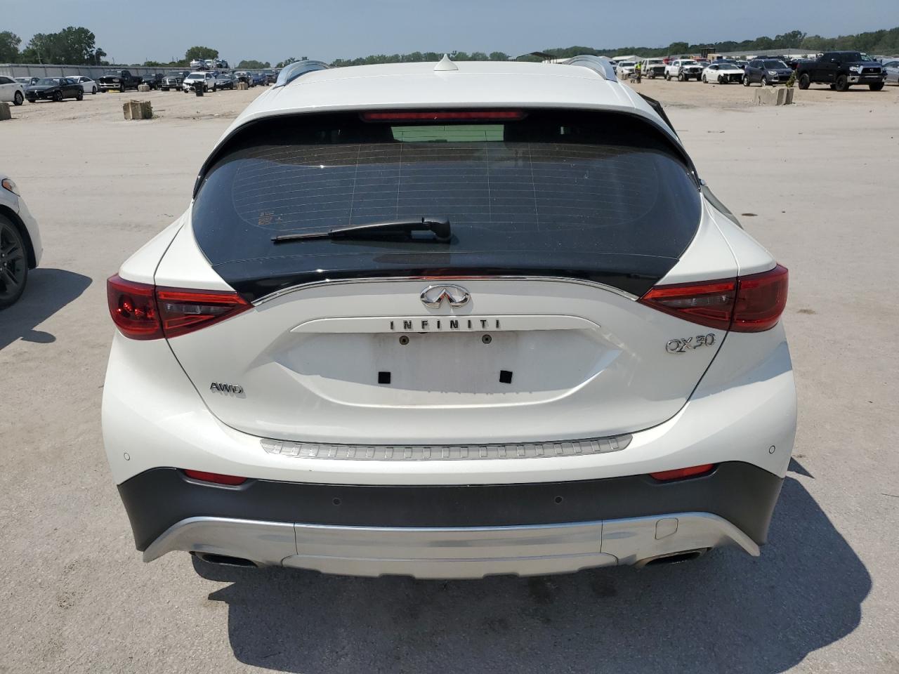 2017 Infiniti Qx30 Base VIN: SJKCH5CR1HA034870 Lot: 69049365