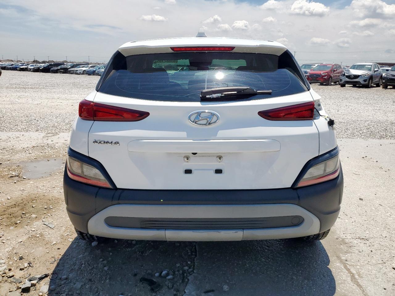 2022 Hyundai Kona Sel VIN: KM8K22AB9NU825089 Lot: 65887105