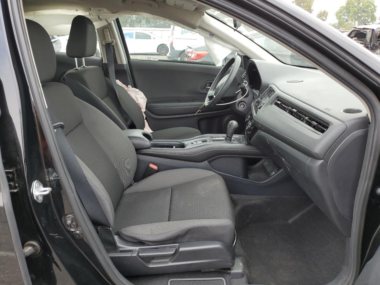 2021 Honda Hr-V Lx VIN: 3CZRU5H38MM710901 Lot: 68704125